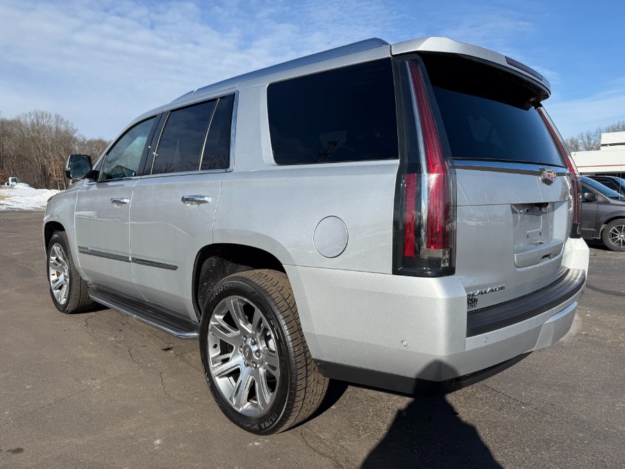 2017 Cadillac Escalade 4WD 4dr Luxury photo