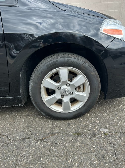 2010 Nissan Versa 1.8 SL photo