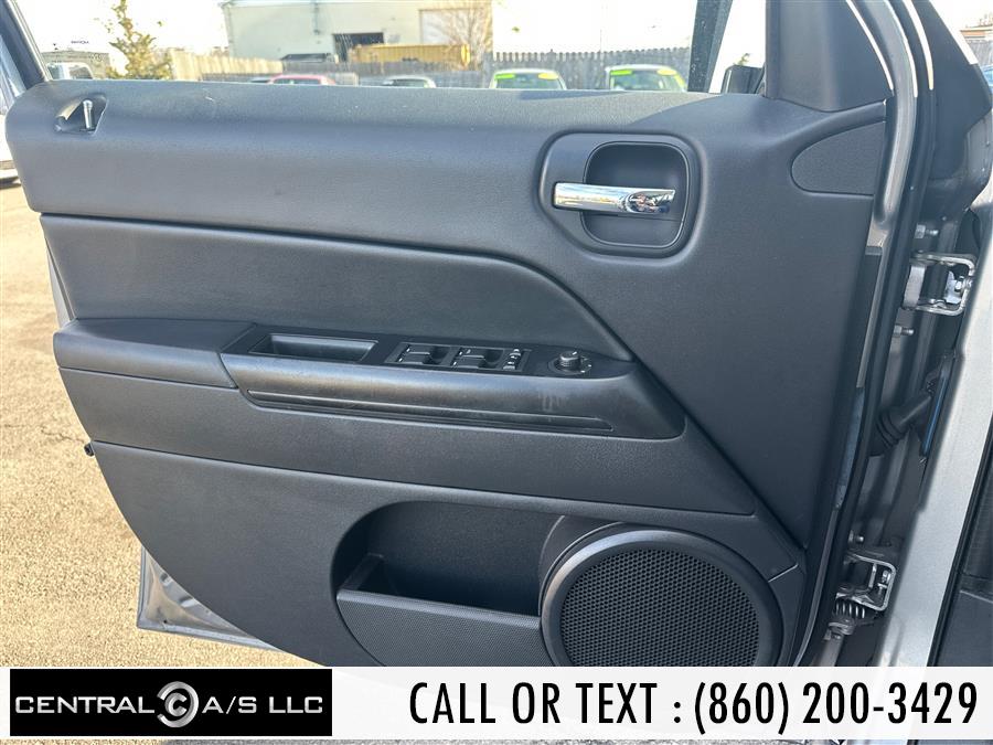 2015 Jeep Patriot 4WD 4dr High Altitude Edition photo