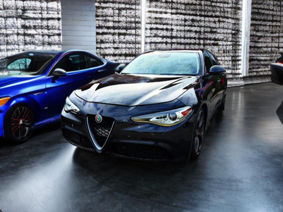 2018 Alfa Romeo Giulia Ti Sport RWD photo
