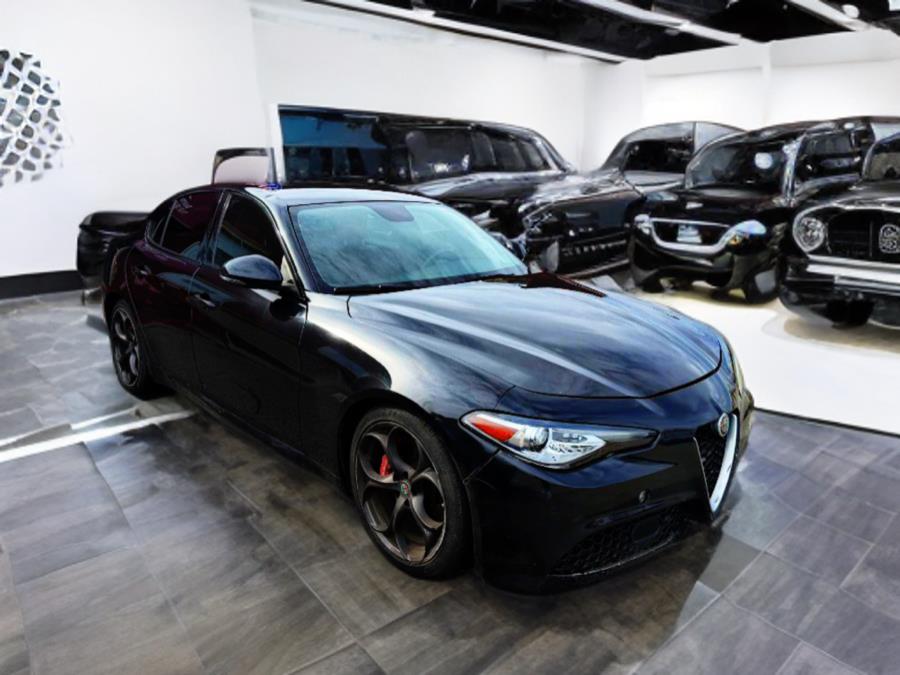 2018 Alfa Romeo Giulia Ti Sport RWD photo