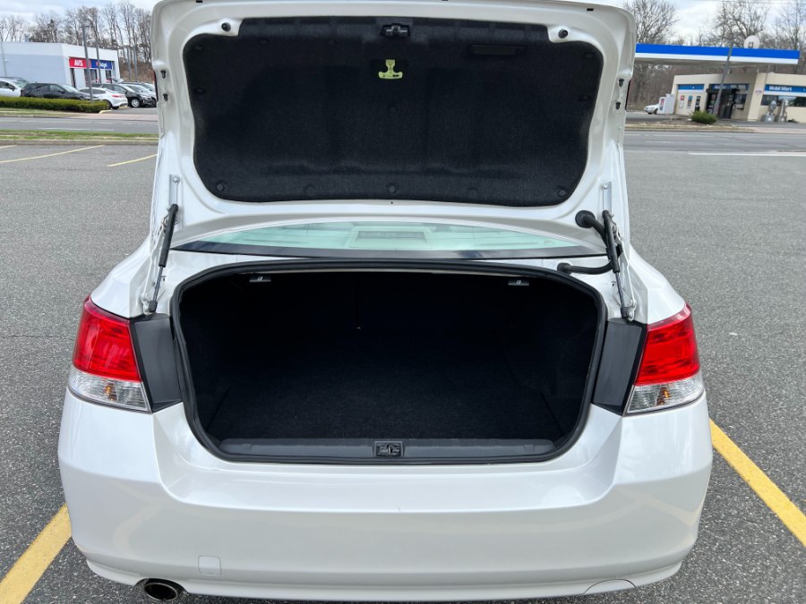 2014 Subaru Legacy 2.5i Premium photo