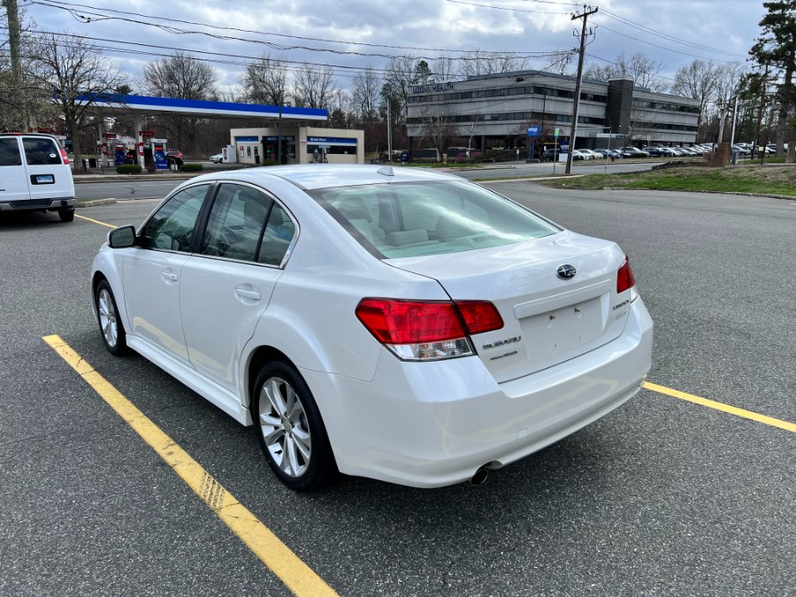 2014 Subaru Legacy 2.5i Premium photo