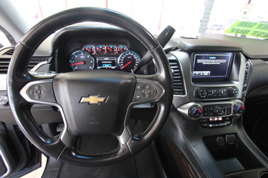 2019 Chevrolet Suburban 2WD 4dr 1500 LS photo