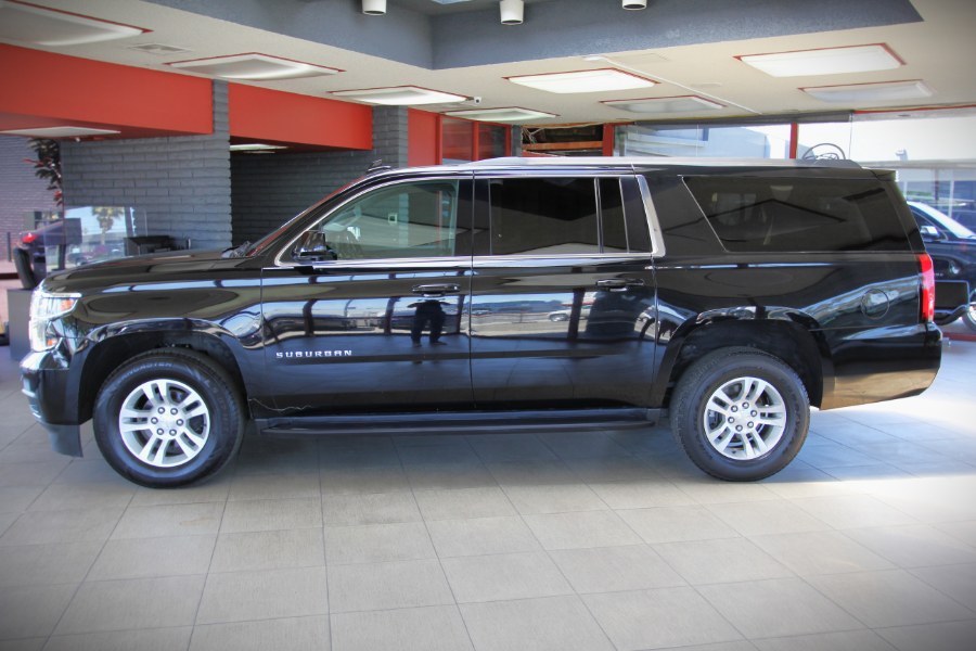 2019 Chevrolet Suburban 2WD 4dr 1500 LS photo