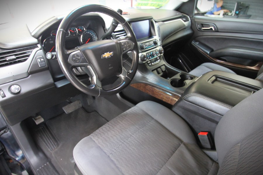 2019 Chevrolet Suburban 2WD 4dr 1500 LS photo