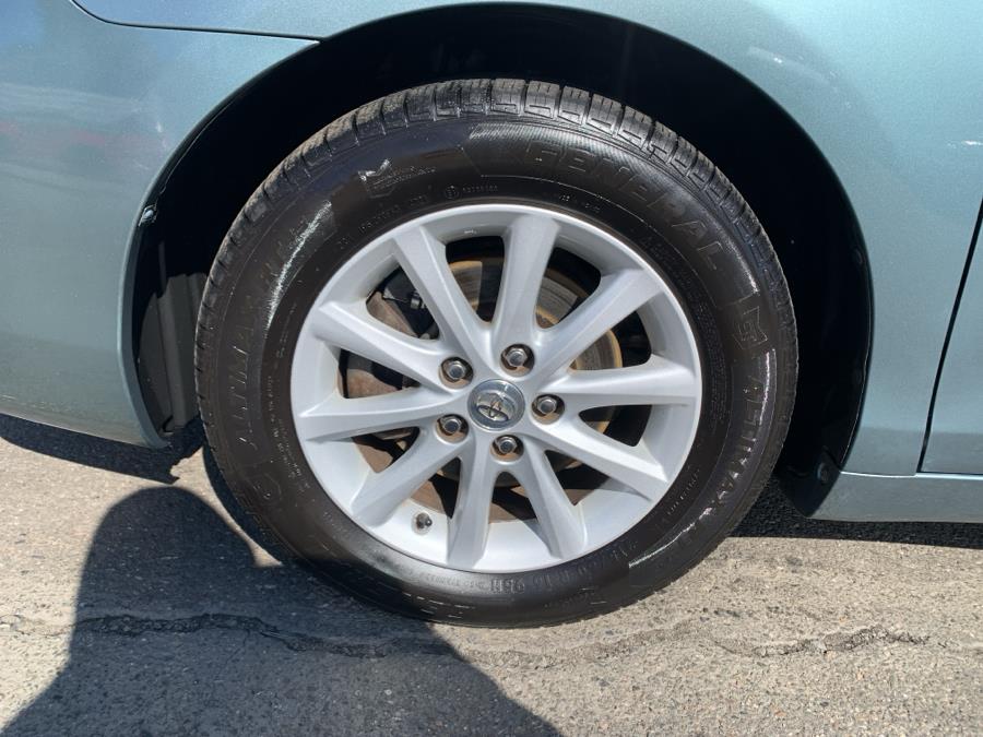 2010 Toyota Camry photo