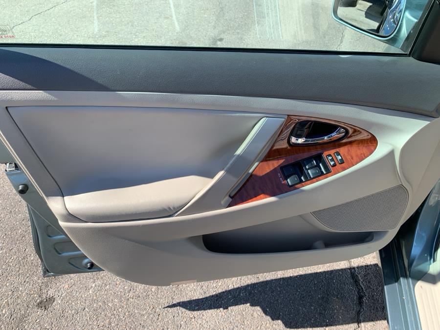 2010 Toyota Camry photo