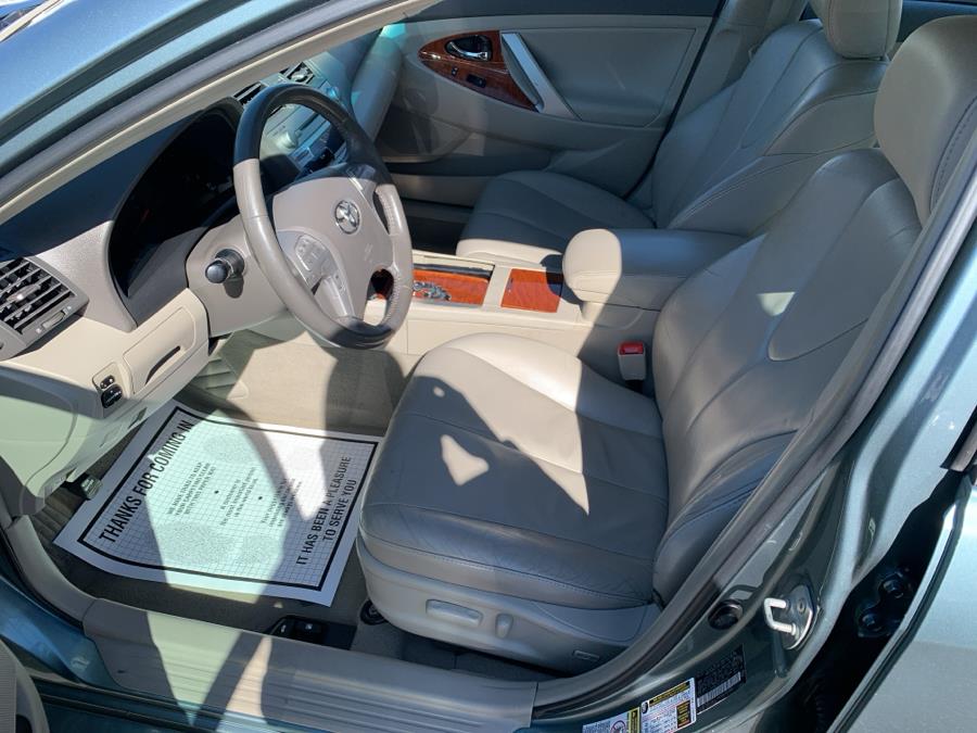 2010 Toyota Camry photo