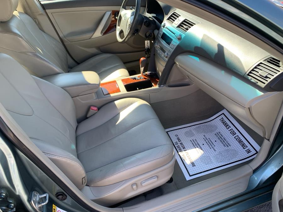 2010 Toyota Camry photo