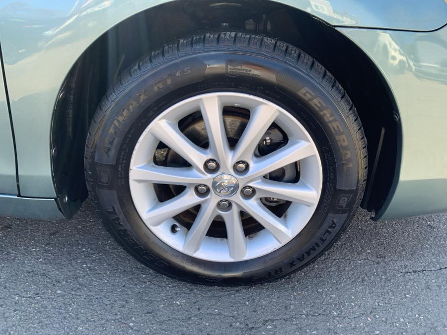 2010 Toyota Camry photo