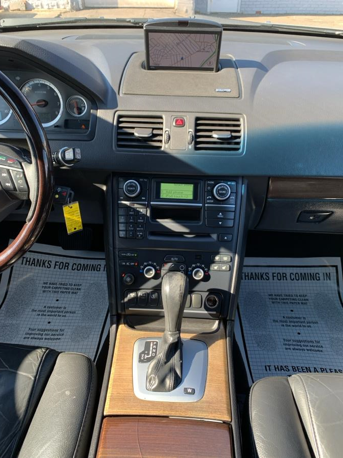 2011 Volvo XC90 3.2 photo