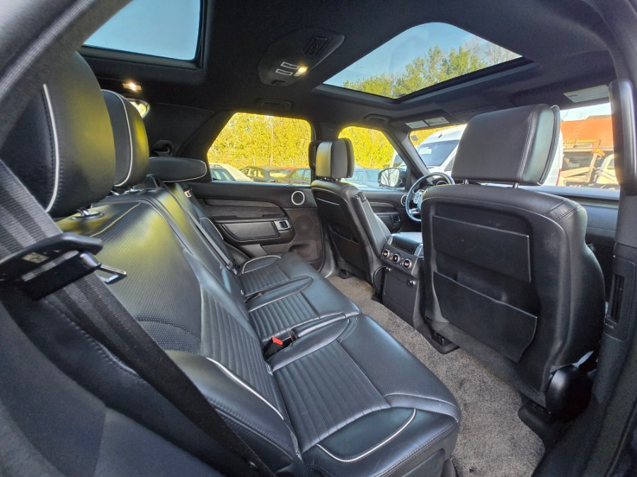 2017 Land Rover Discovery HSE Luxury V6 Supercharged photo