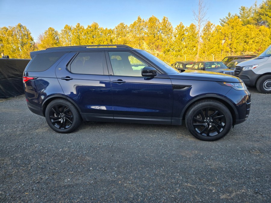 2017 Land Rover Discovery HSE Luxury V6 Supercharged photo