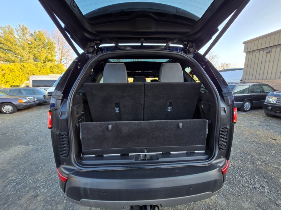 2017 Land Rover Discovery HSE Luxury V6 Supercharged photo