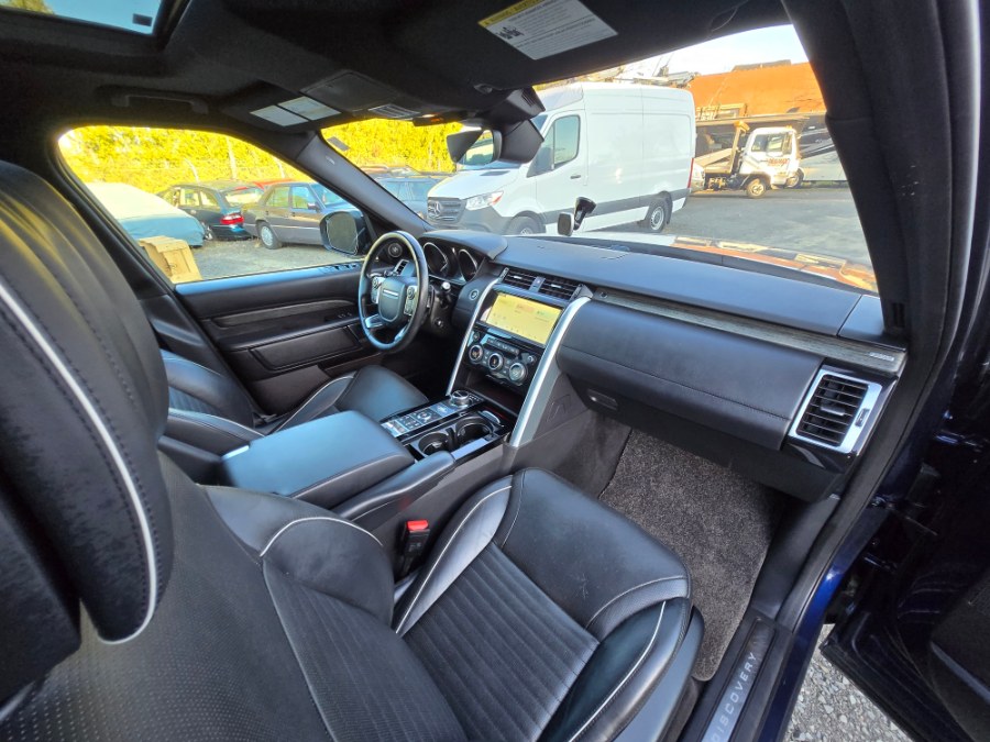 2017 Land Rover Discovery HSE Luxury V6 Supercharged photo
