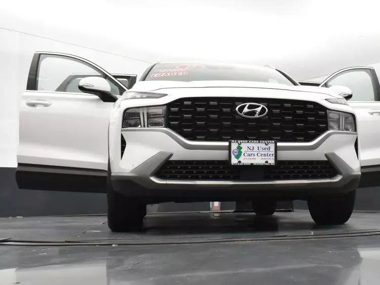 2023 Hyundai Santa Fe SEL Sport Utility 4D photo