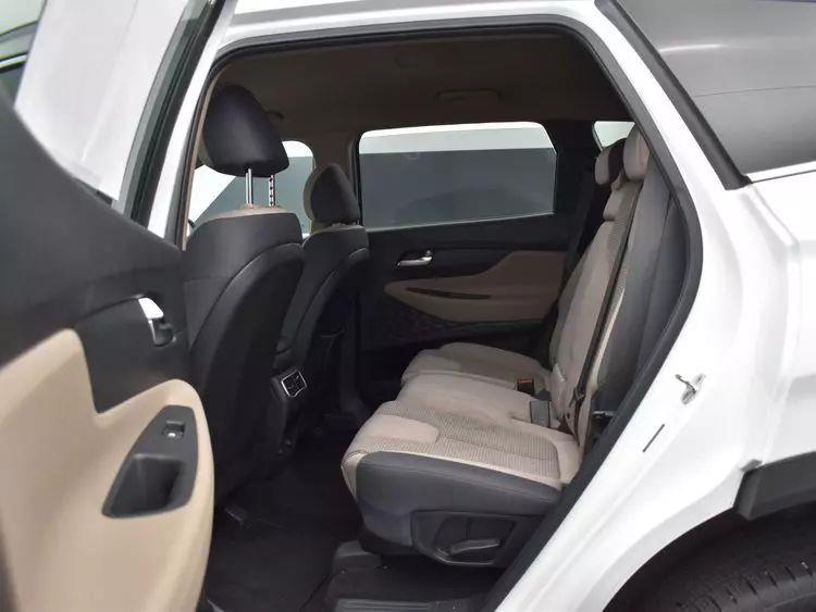 2023 Hyundai Santa Fe SEL Sport Utility 4D photo
