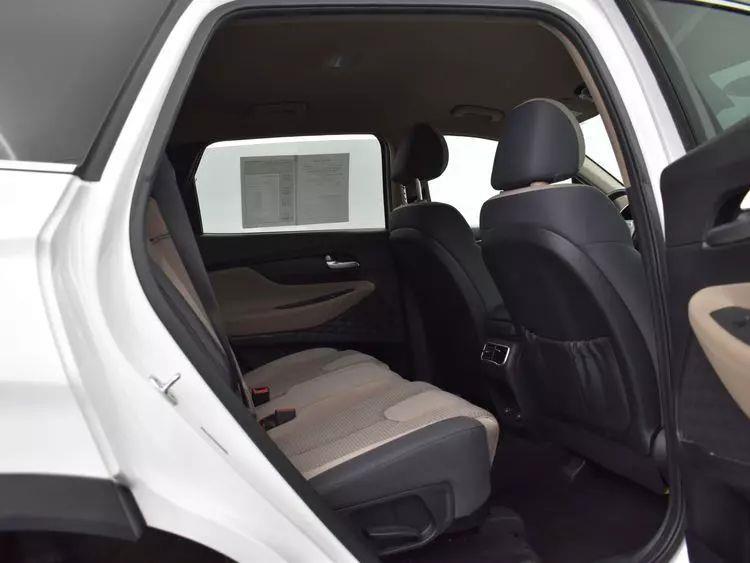 2023 Hyundai Santa Fe SEL Sport Utility 4D photo