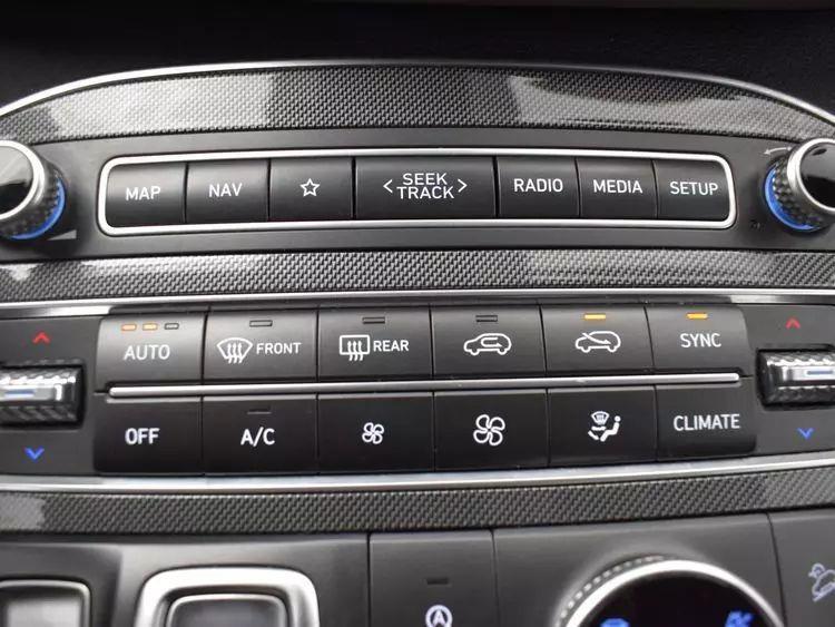 2023 Hyundai Santa Fe SEL Sport Utility 4D photo