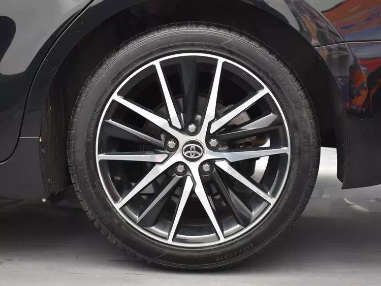 2023 Toyota Camry SE Sedan 4D photo