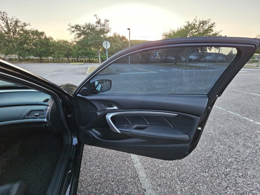 2012 Honda Accord EX-L V6 photo
