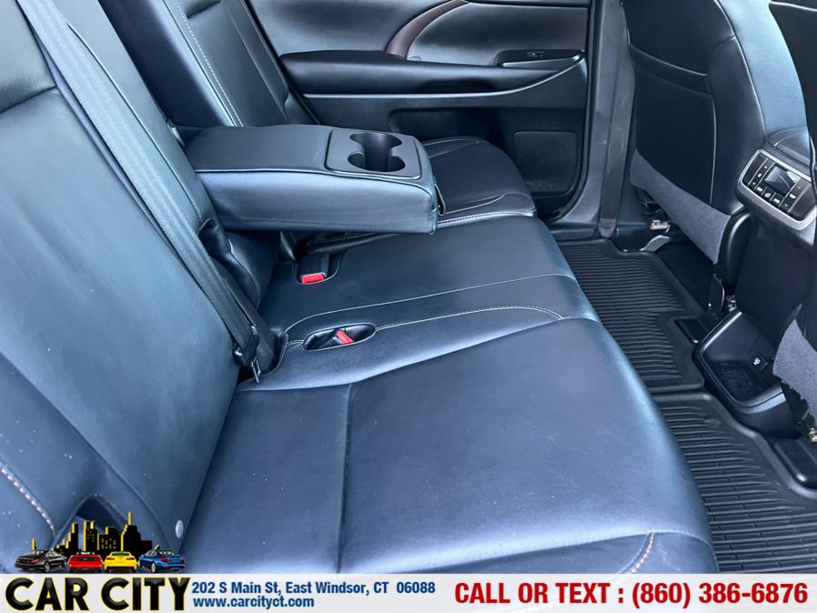 2015 Toyota Highlander AWD 4dr V6 XLE (Natl) photo