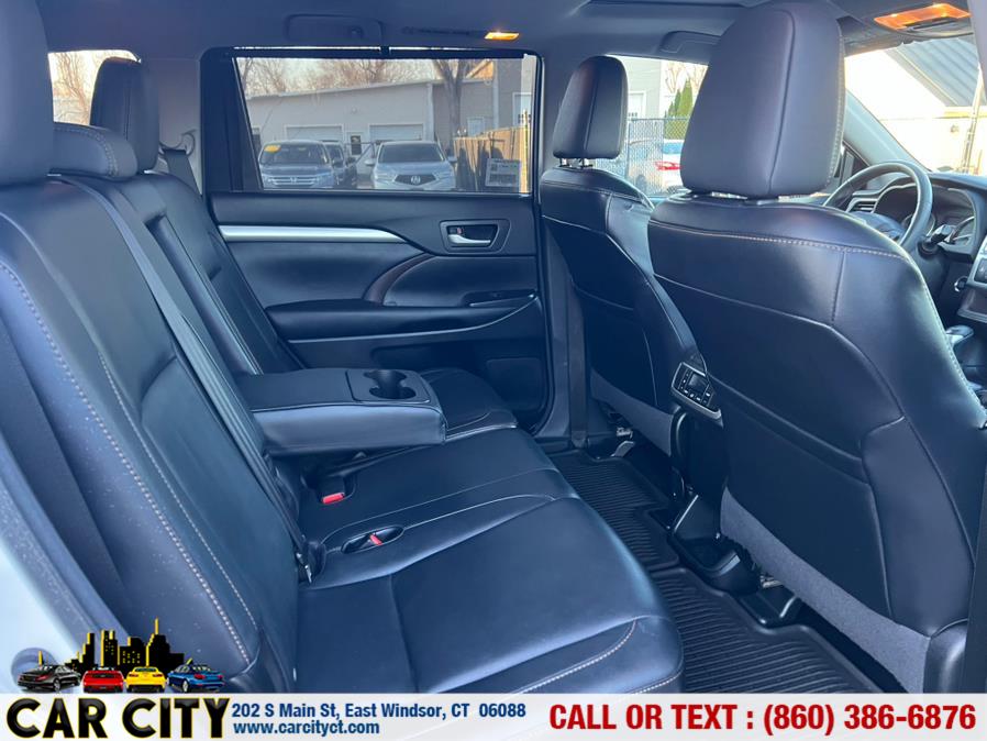 2015 Toyota Highlander AWD 4dr V6 XLE (Natl) photo