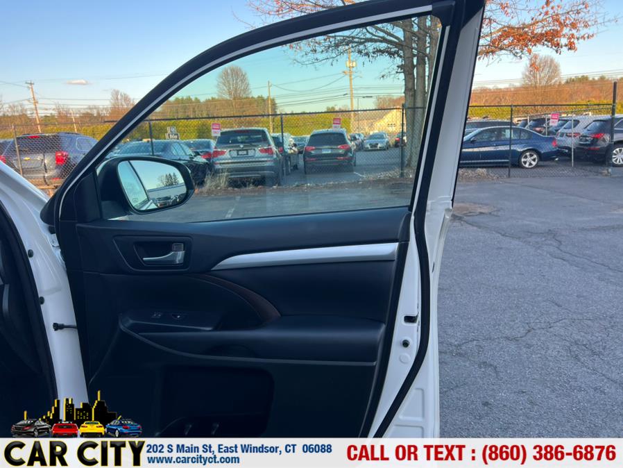 2015 Toyota Highlander AWD 4dr V6 XLE (Natl) photo