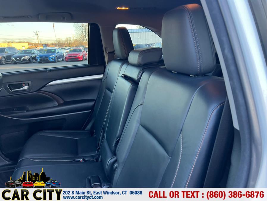 2015 Toyota Highlander AWD 4dr V6 XLE (Natl) photo