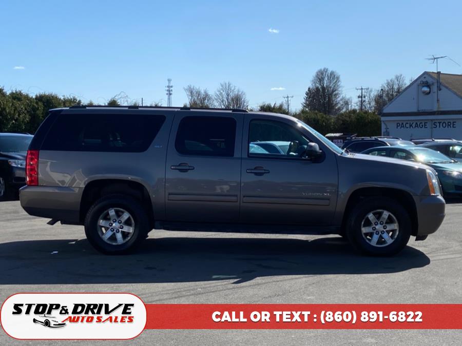 2013 GMC Yukon XL SLT 1500 photo