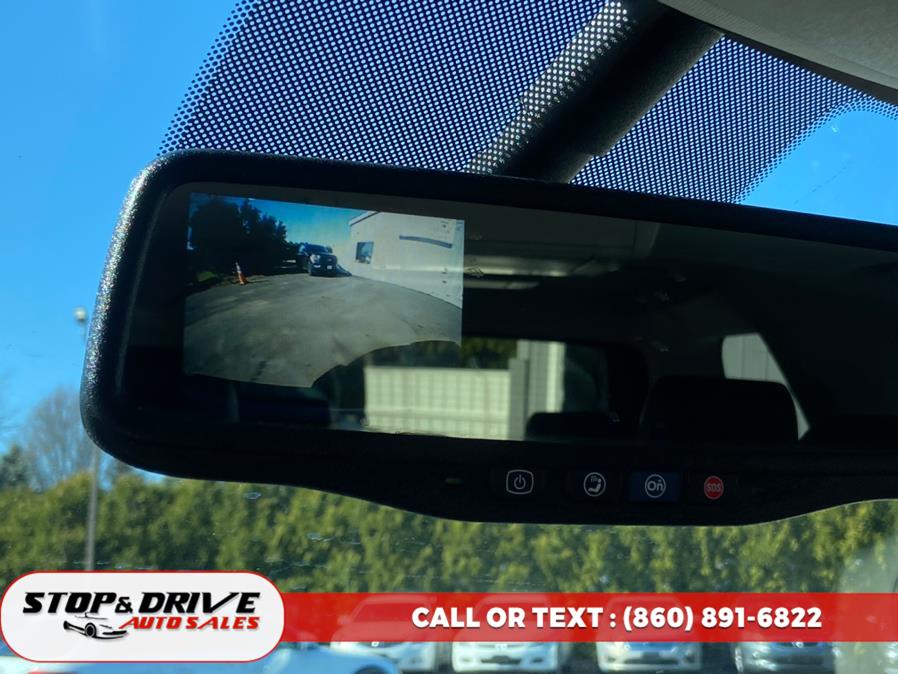 2013 GMC Yukon XL SLT 1500 photo