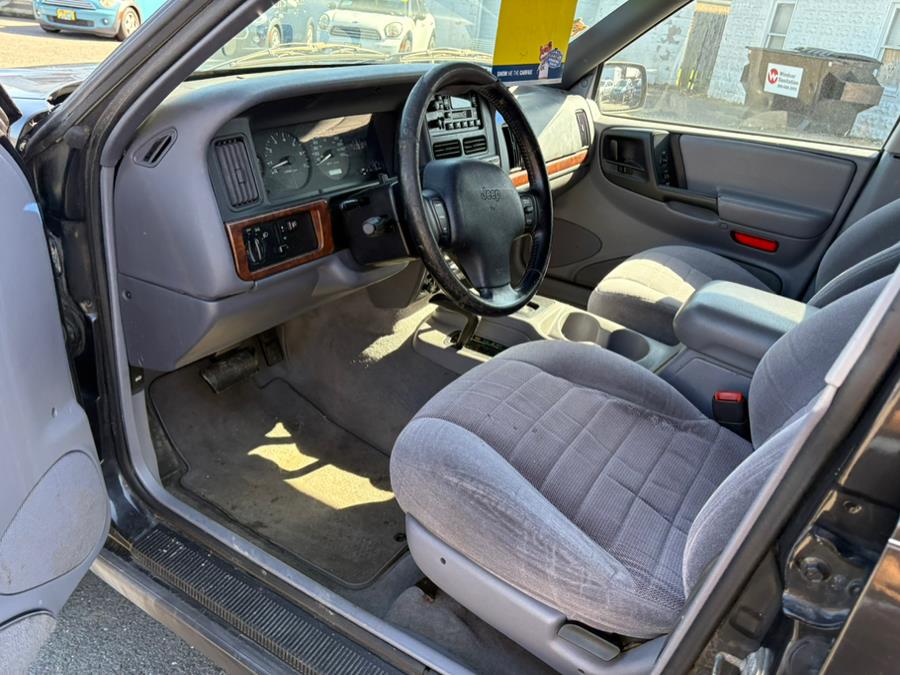 1998 Jeep Grand Cherokee Laredo photo