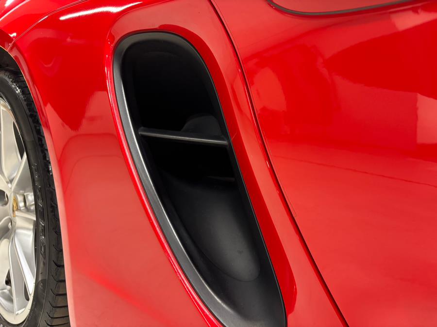 2016 Porsche Cayman 2dr Cpe photo