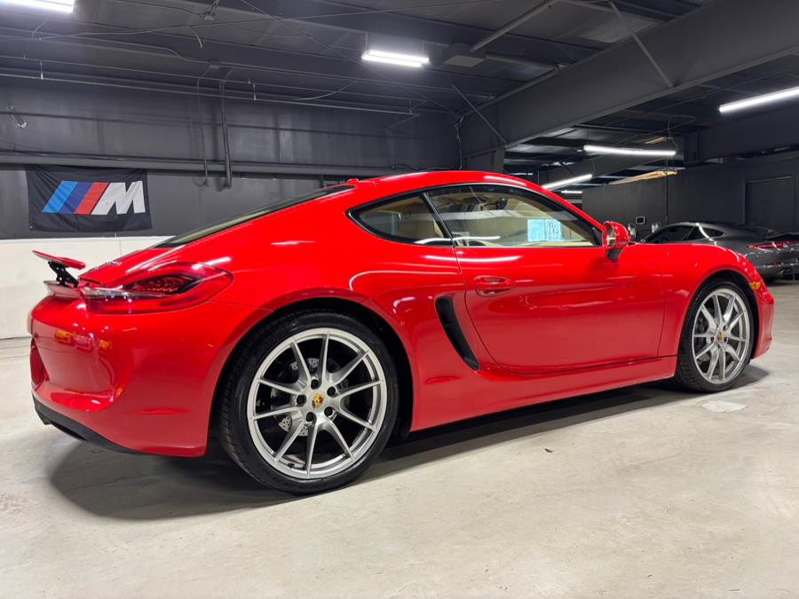 2016 Porsche Cayman 2dr Cpe photo