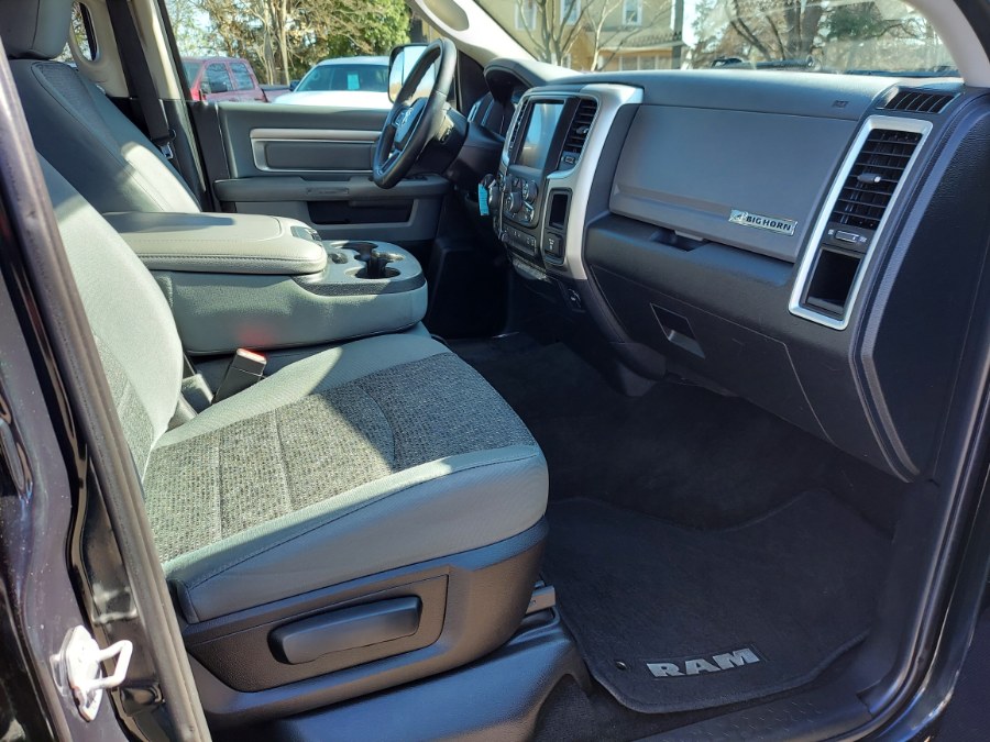 2016 RAM 1500 4WD Crew Cab 140.5