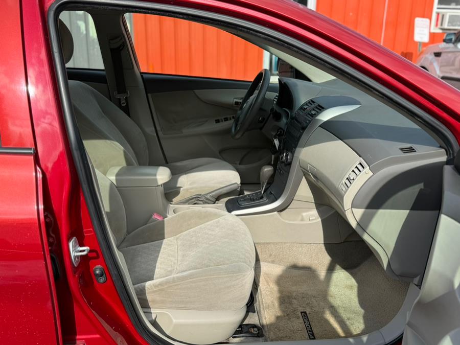 2009 Toyota Corolla LE photo