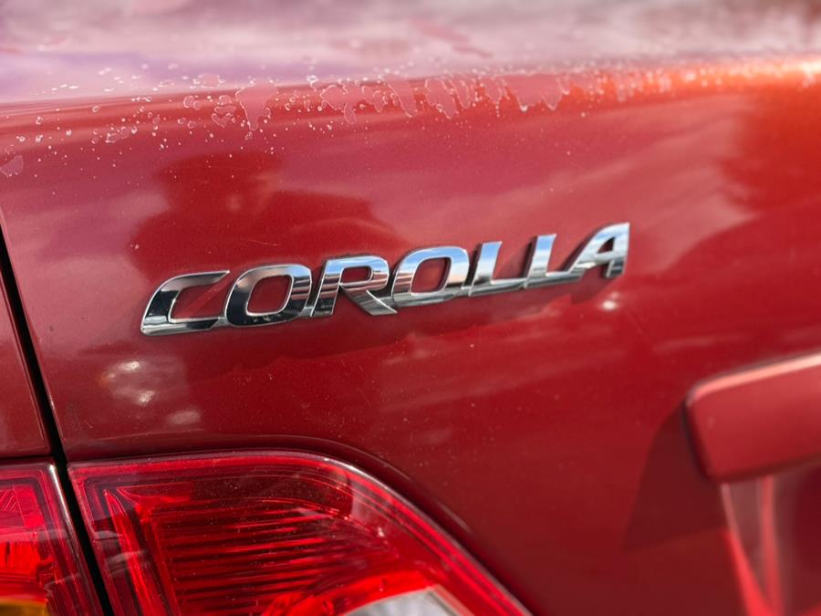 2009 Toyota Corolla LE photo
