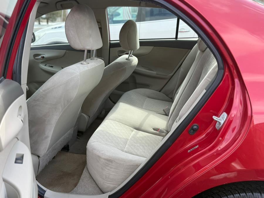 2009 Toyota Corolla LE photo