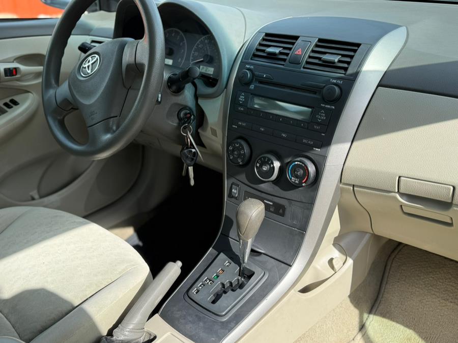 2009 Toyota Corolla LE photo