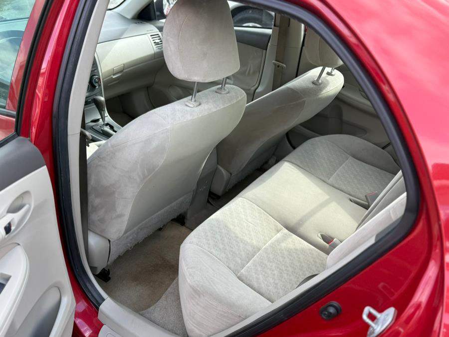 2009 Toyota Corolla LE photo