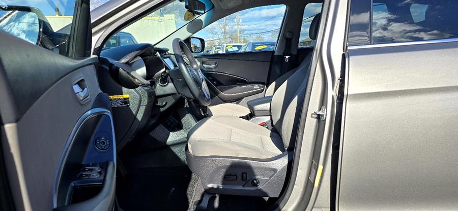 2017 Hyundai Santa Fe Sport 2.4L Auto AWD photo