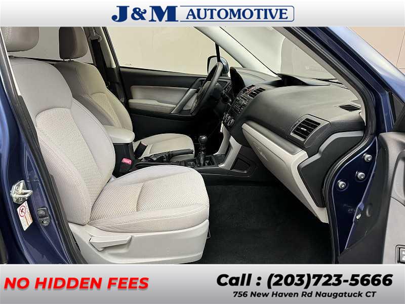 2014 Subaru Forester 2.5i Premium photo