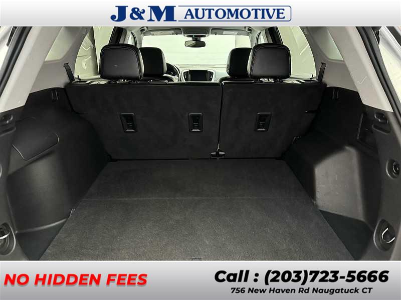 2023 GMC Terrain SLT photo