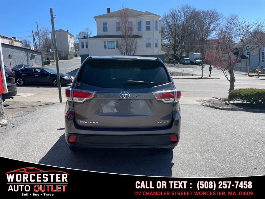2016 Toyota Highlander AWD 4dr V6 LE (Natl) photo