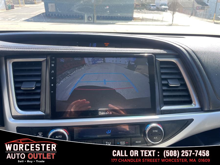 2016 Toyota Highlander AWD 4dr V6 LE (Natl) photo