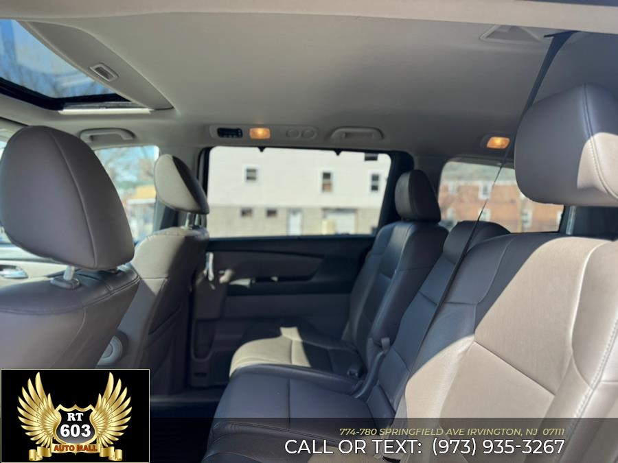 2016 Honda Odyssey 5dr EX-L photo