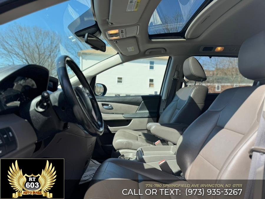 2016 Honda Odyssey 5dr EX-L photo