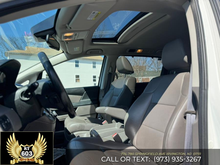 2016 Honda Odyssey 5dr EX-L photo