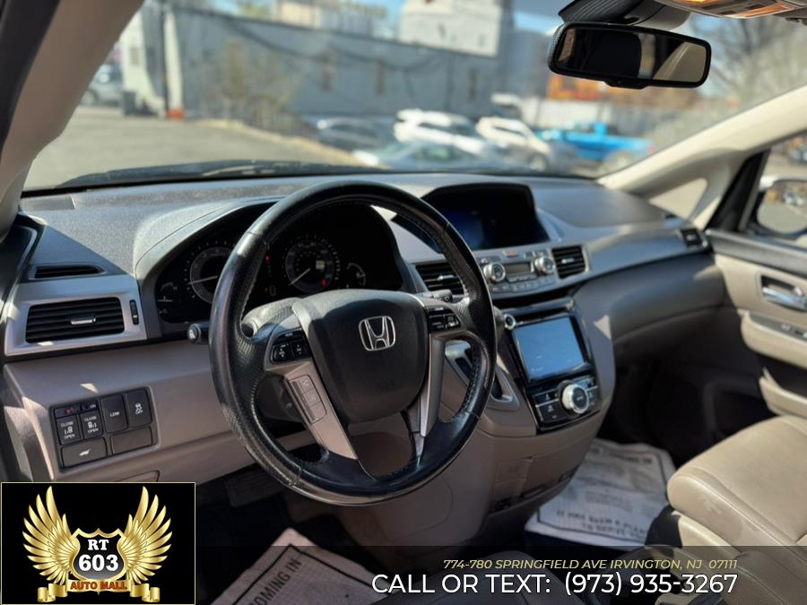 2016 Honda Odyssey 5dr EX-L photo